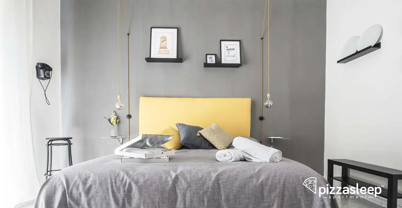 PizzaSleep -apartment- Napoli 0*,